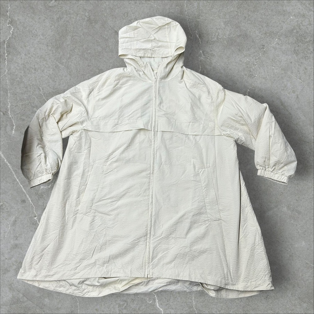 Lululemon Windbreaker Jacket Womens XL Ivory Lightweight Mid Length Hooded Coat